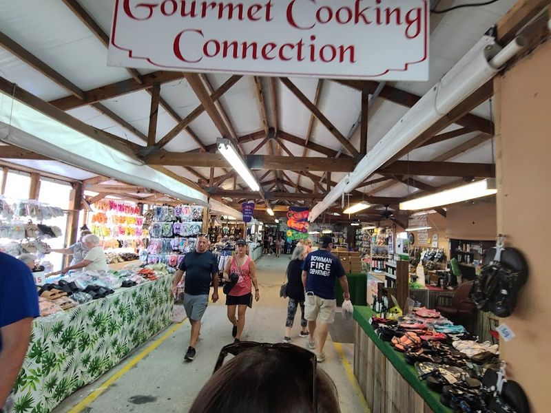 Hudson’s Surfside Flea Market – Surfside Beach