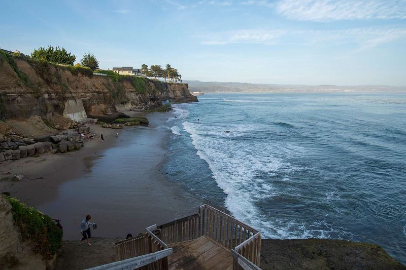Red White and Blue Beach, Santa Cruz
