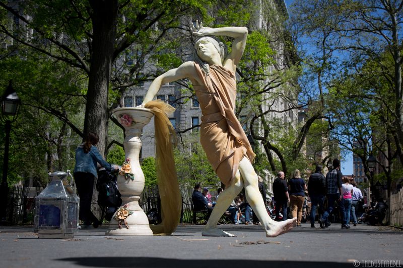 Living Statue Standoff