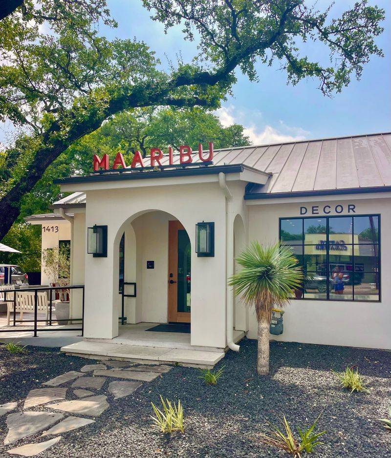 Maaribu Cafe & Gifts: Cozy Corner for Gluten-Free Indulgence