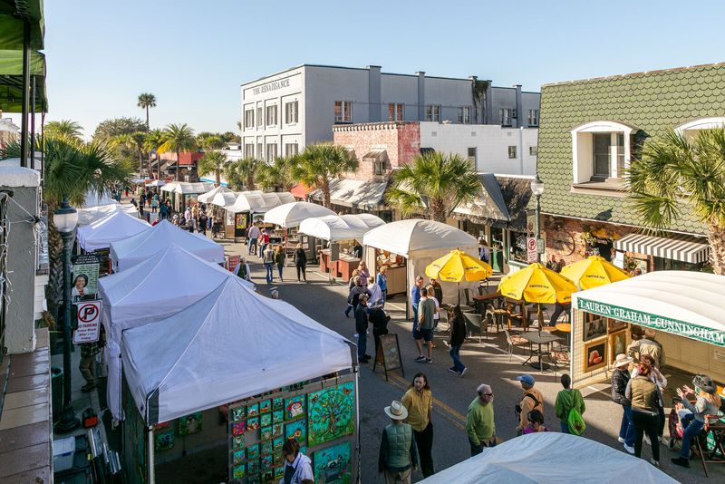 Leesburg – Antiques and Lakefront Festivals