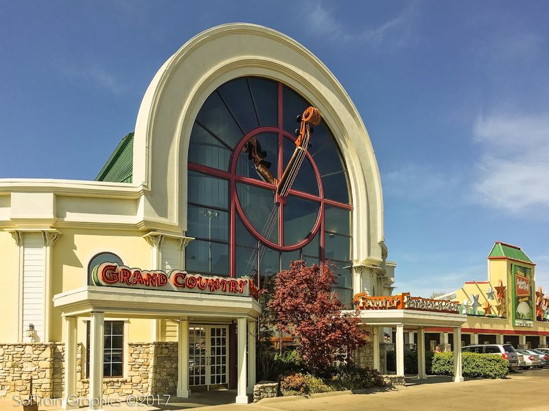 Grand Country Buffet: Resort-Style Feasting in Branson