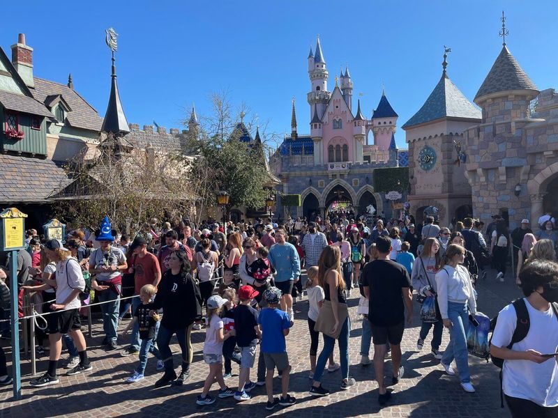 Declining Service Quality Despite Premium Prices