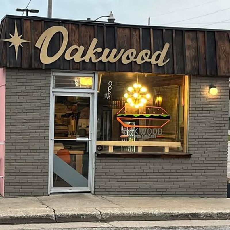 Oakwood Proper Burgers (Traverse City)
