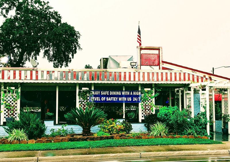 Joe's New York Diner