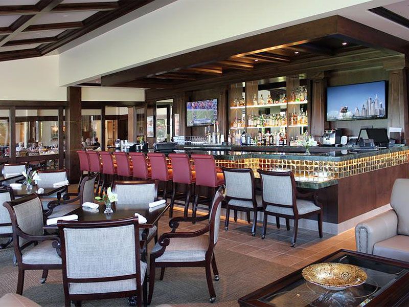 Full Bar & Beverage Variety