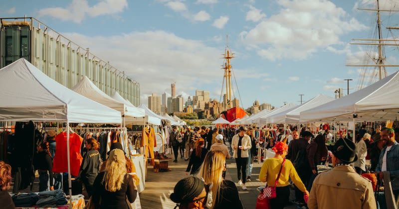 Weekly flea markets that double as culture hubs