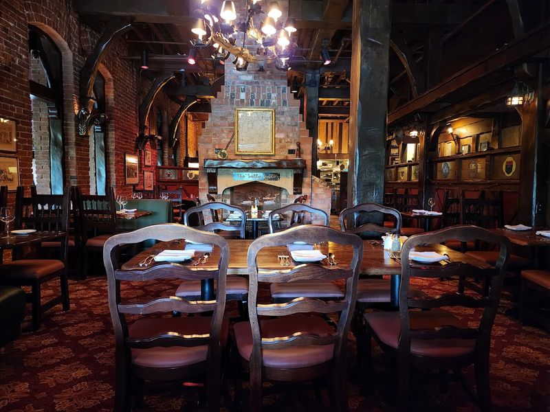Churchill's Steakhouse: Spokane's Rainy Night Marvel