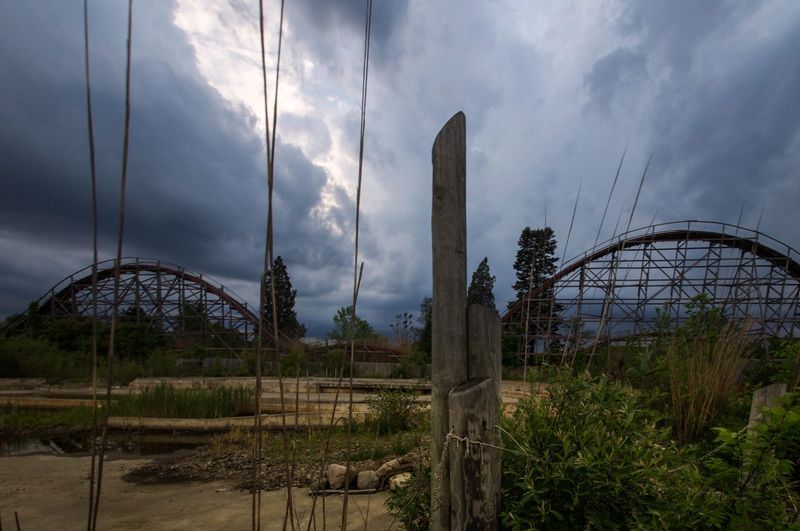 Geauga Lake: From Record-Breaking Coasters to Ghost Town
