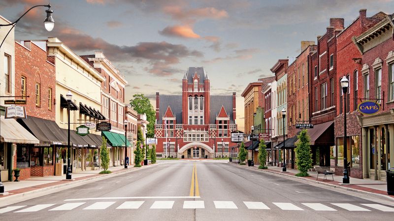 Seasonal Flourish Without Pretension