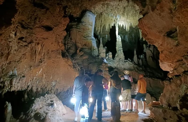 Round Spring Cave Tour