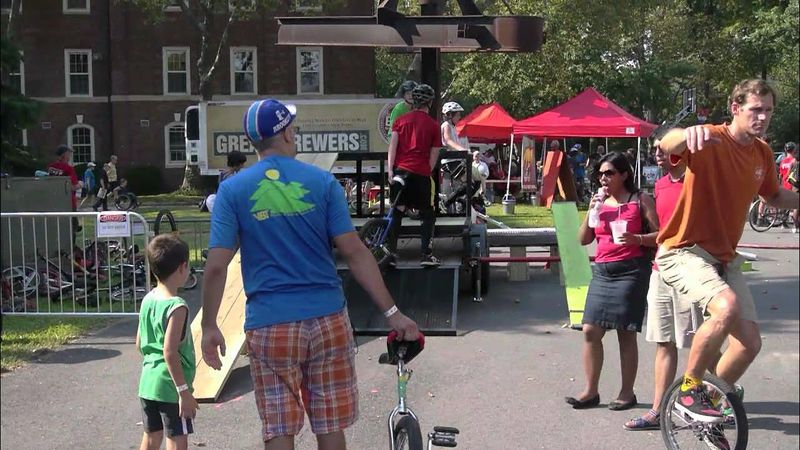 Unicycle Juggler