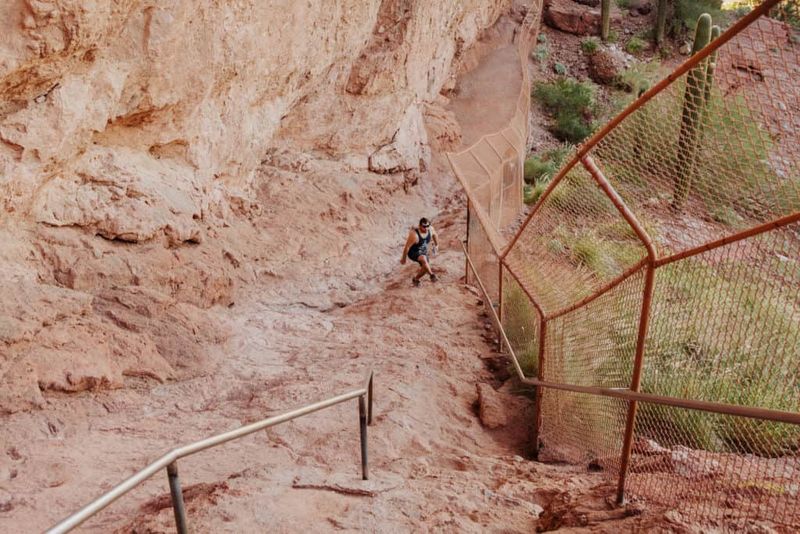 Camelback Mountain: Echo Canyon and Cholla