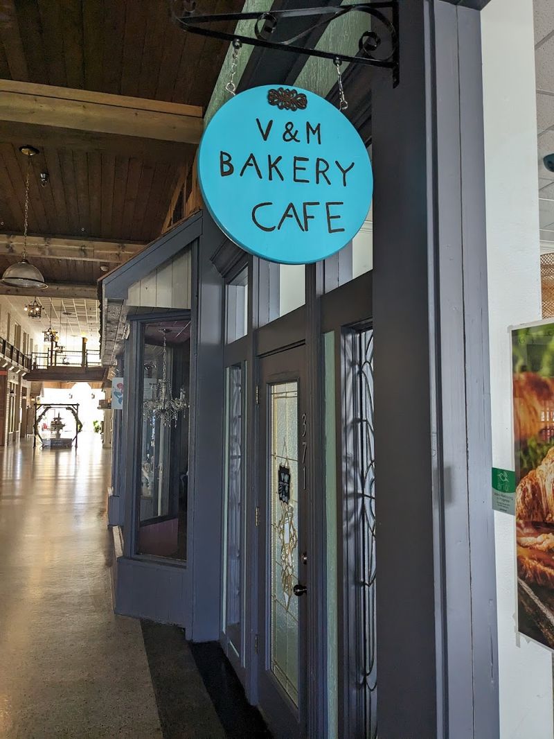 Vegan Monarch Bakery & Café (Winter Haven)