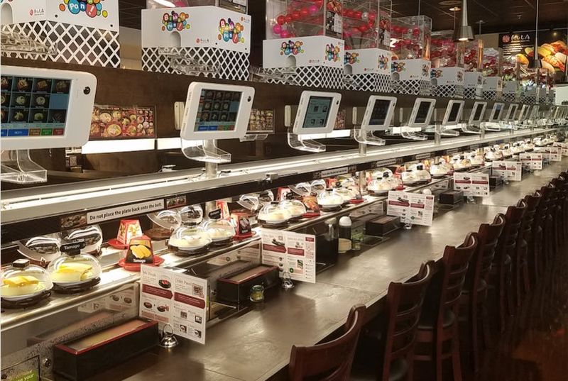 Kura Revolving Sushi Bar (Austin)