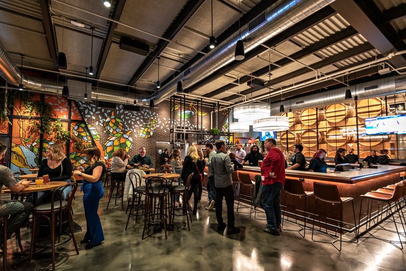 Alter Brewing + Kitchen – St. Charles