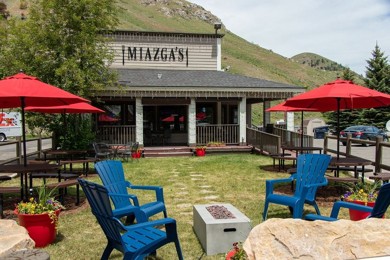 MiaZga’s, Jackson