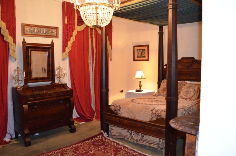 Guests Report Nighttime Encounters