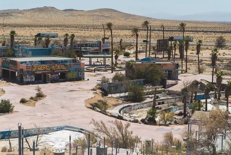 Lake Dolores / Rock-A-Hoola Waterpark
