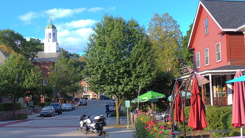 Local Frustration and Changing Social Dynamics