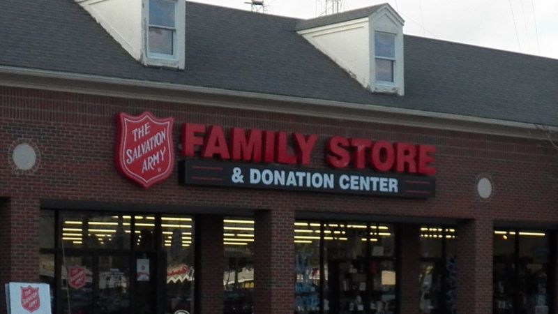 Salvation Army Family Store – Lansing