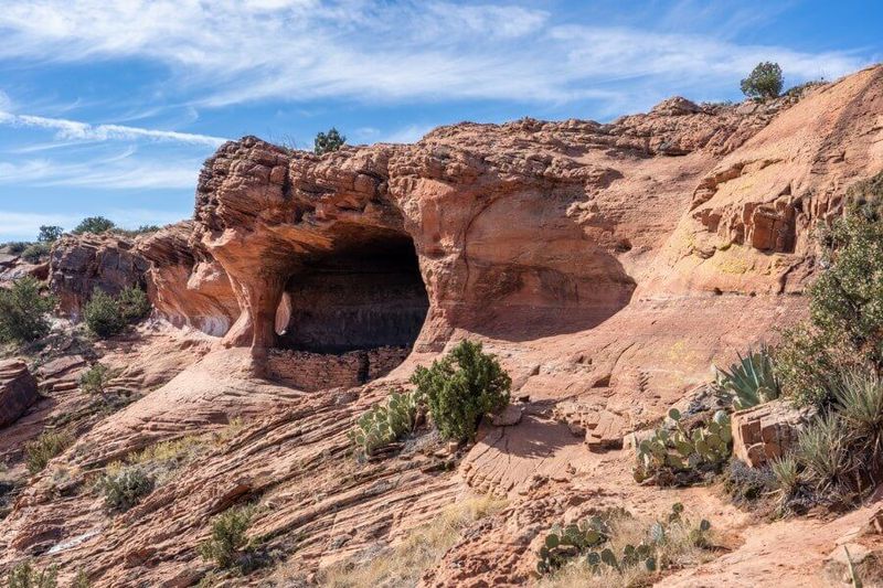 Robber’s Roost Cave (Near Sedona)