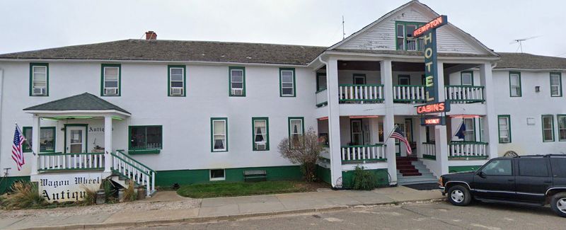 Kempton Hotel (Terry)