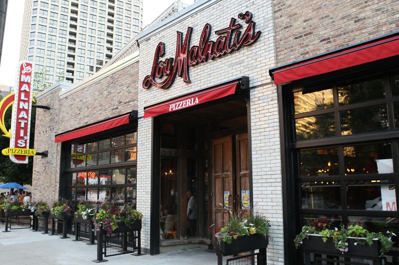 Lou Malnati's Pizzeria: Deep-Dish Dynasty