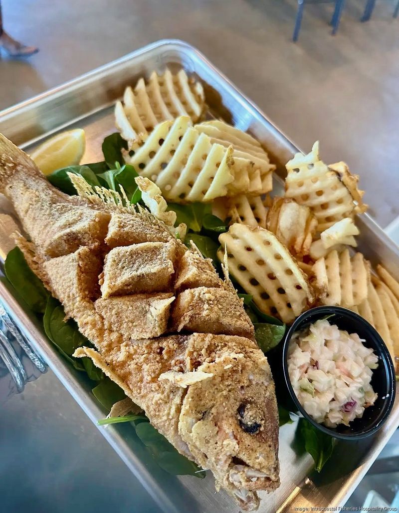 A Menu That Stays True to the Coast