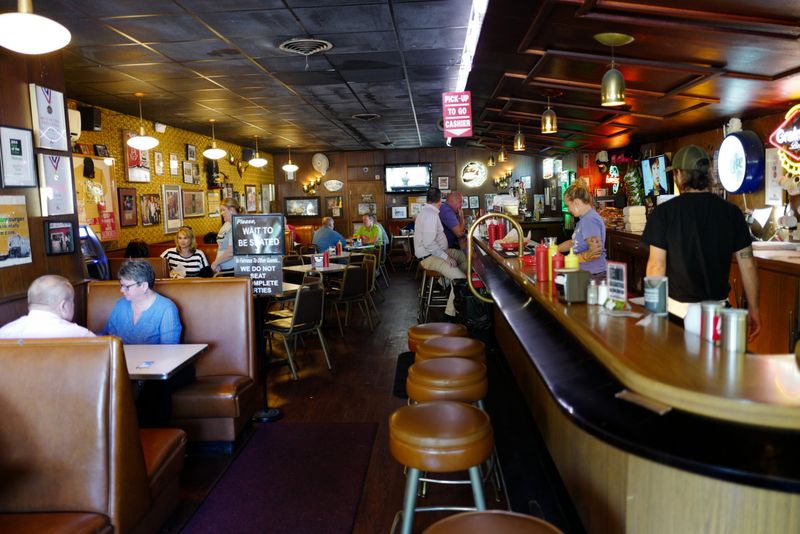 Matt's Bar: Home of the Original Jucy Lucy