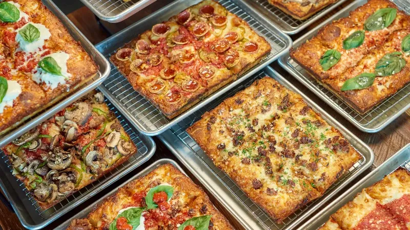 Late-Night Pizza Haven for Hungry Locals at Midnight Express