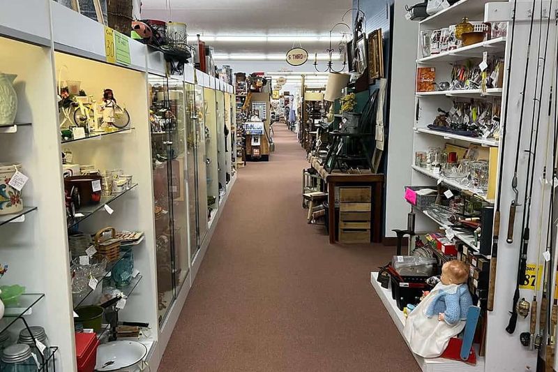 New Generations of Harmony Antique Mall