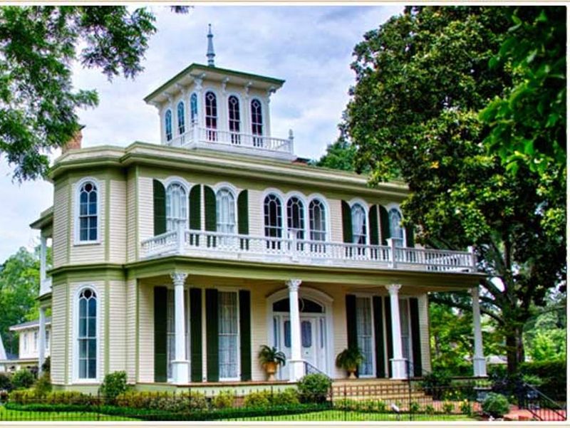 Singleton’s Virginia Cross House