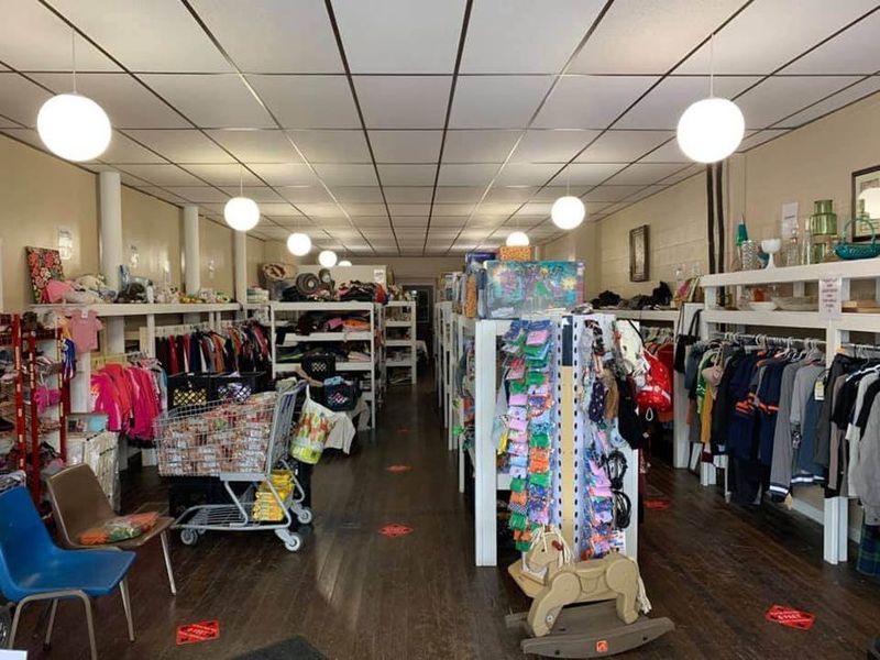 Small towns made secondhand cool first