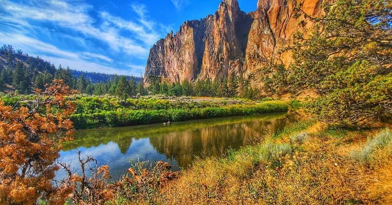 Cliffside Vegetation Loss at Smith Rock