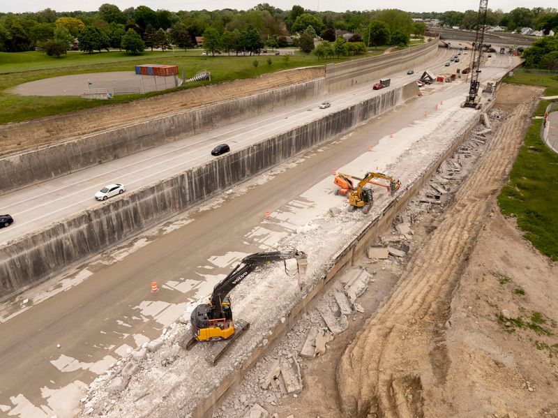 Metro Detroit's I-696 Undergoes Major Reconstruction