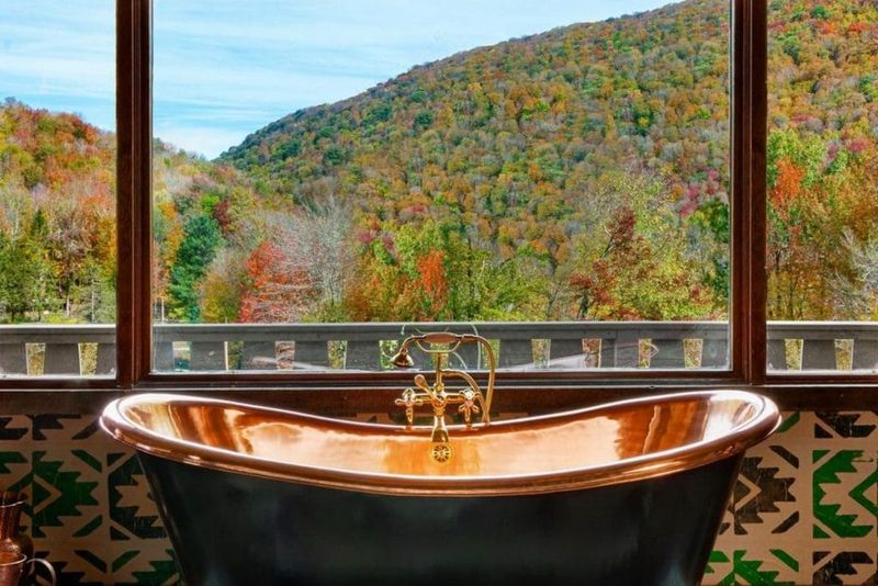 Private Soaking Tubs With Forest Views