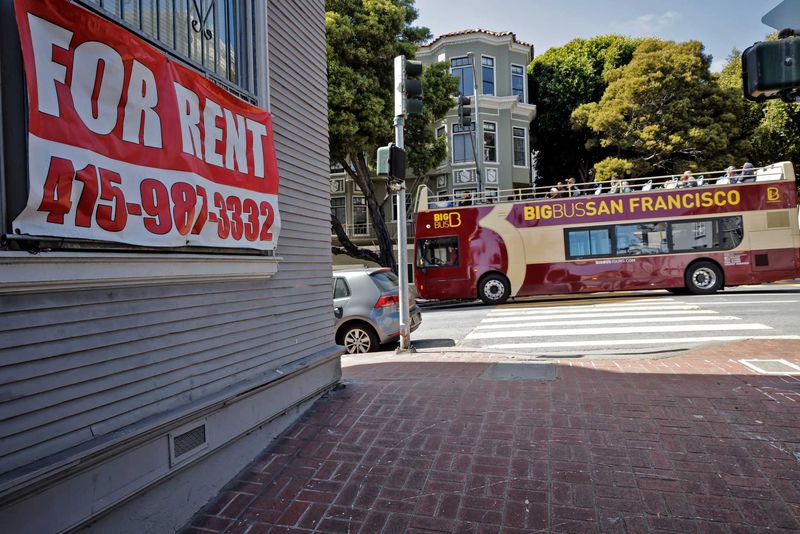 Vacancy rate decline and rent surges