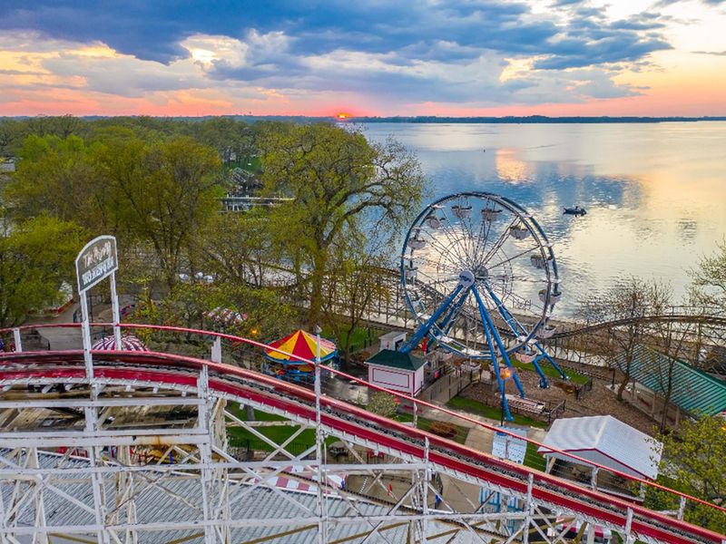 Okoboji Summer Events Lodging Crunch