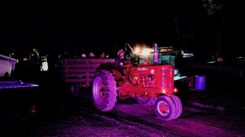 Wicked Hallows Haunted Hayride at Sonny Acres Farm (West Chicago, IL)