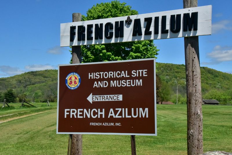 French Azilum: Marie Antoinette's Escape Plan That Never Happened