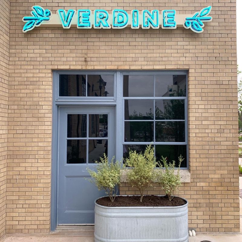 Verdine, Houston