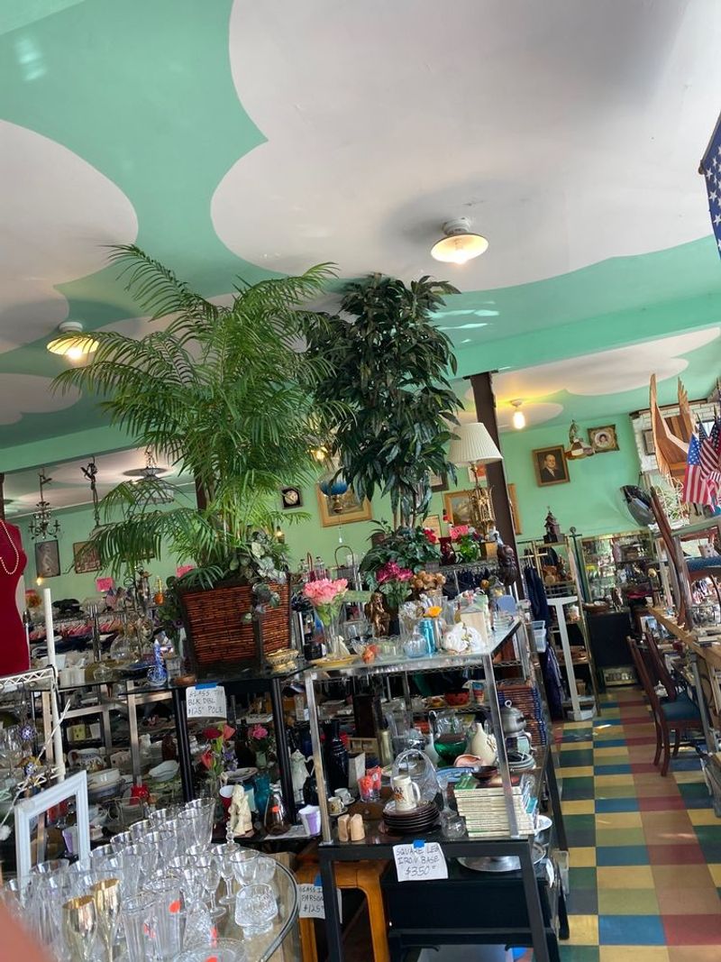 Green Element Resale (Chicago)