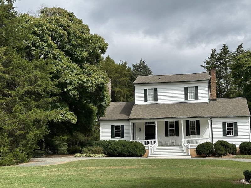 Historic Homes That Outlasted Upheaval