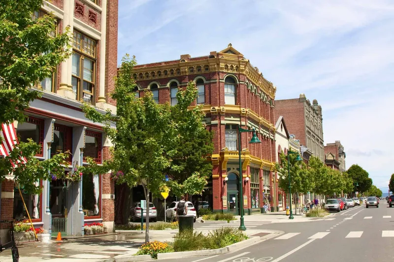 Port Townsend on Port Townsend Bay (connected to the Quimper Peninsula tidal channels)