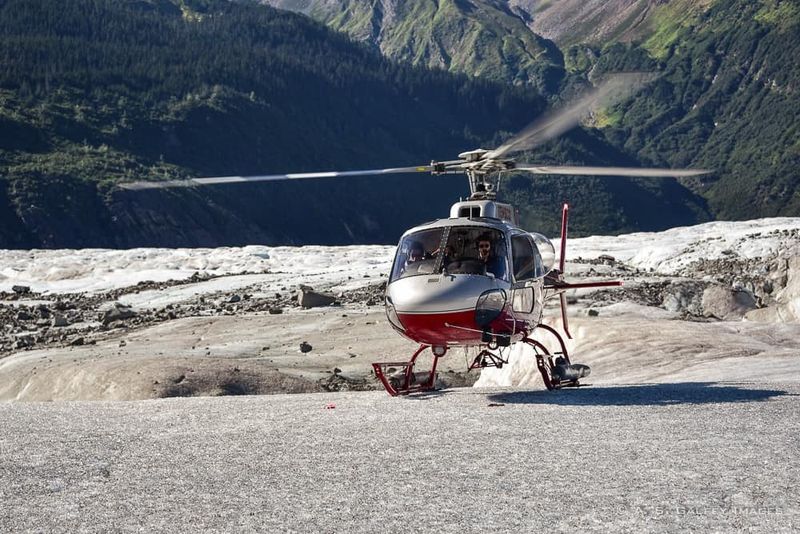 Scenic flights as a safe alternative