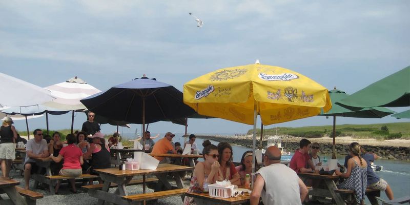 Sesuit Harbor Cafe, Dennis