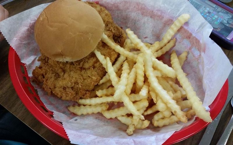 Travelers Discover a Midwest Legend
