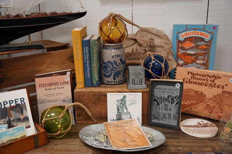 The charm factor encourages deep browsing