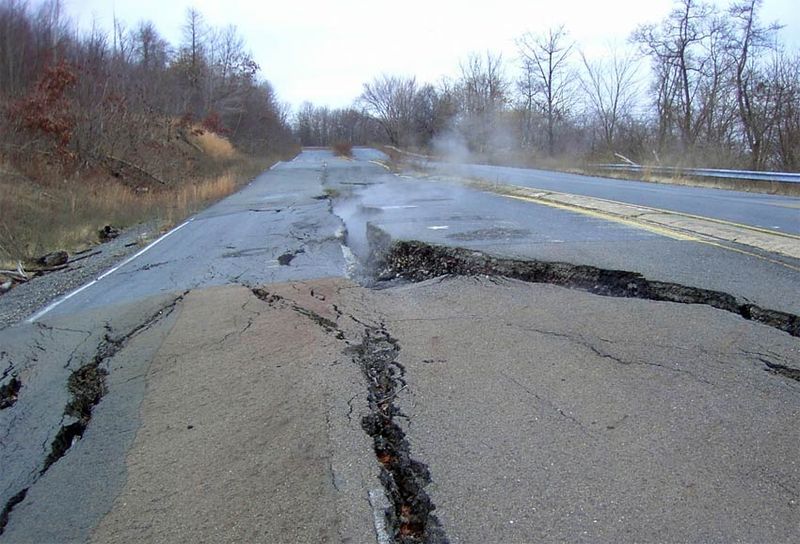 Ghosts, Gravel, and Gasps: Pennsylvania’s Haunted Backroads Beckon